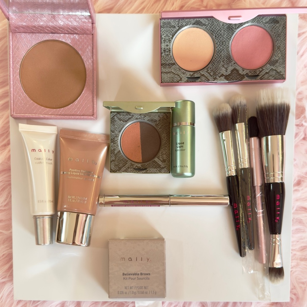 14 piece Mally Beauty Cosmetics Bundle